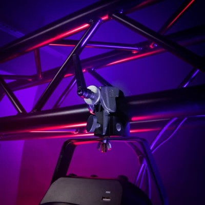 Adam Hall Accessories SCP710BMK2SET1 - Universal Hook Clamp with Clamping Lever MK2 + SS018 Bolt#18